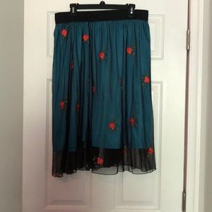 Lola skirt size XL!